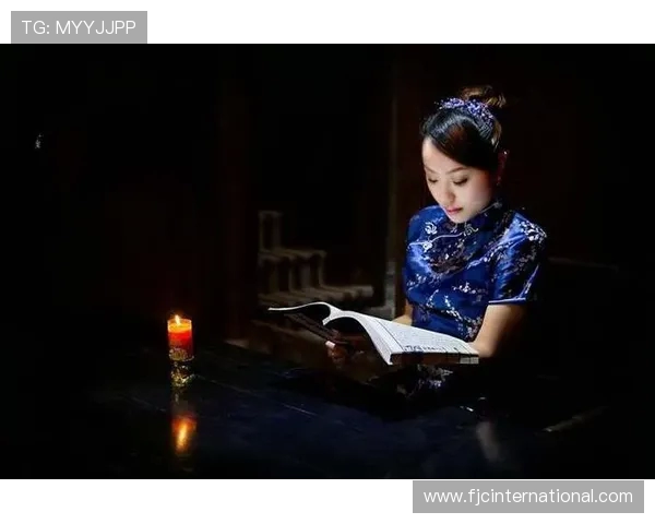 常州教练雨中一跪背影落寞深情难舍让人久久难以忘怀 常州教练雨中一跪背影落寞深情难舍让人久久难以忘怀