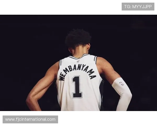 文班亚马状态低迷 马刺遭遇赛季首场失利 文班亚马状态低迷 马刺遭遇赛季首场失利