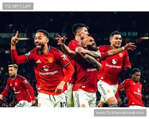 前球探分析曼联冬窗不应放走梅努和齐尔克泽的重要性与价值