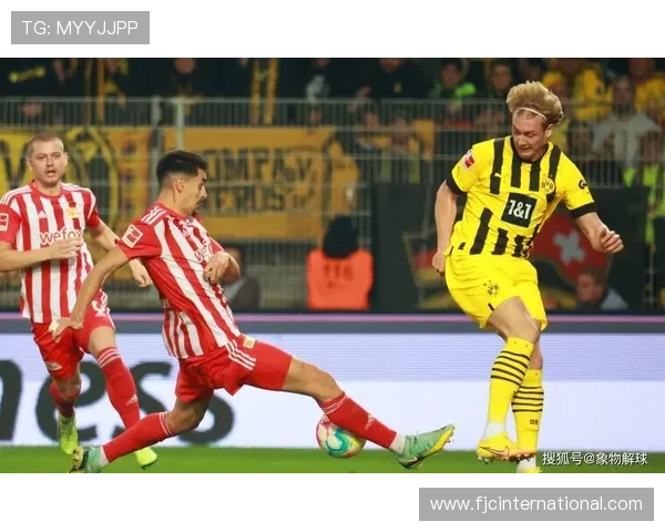 德甲各队纷纷关注波鸿中场伦茨引发转会热潮